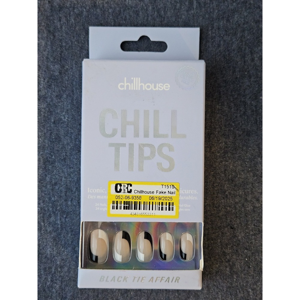 Chillhouse Chill Tips Long Lasting Nail Art Manicure Press On‎ Black Tie Affair